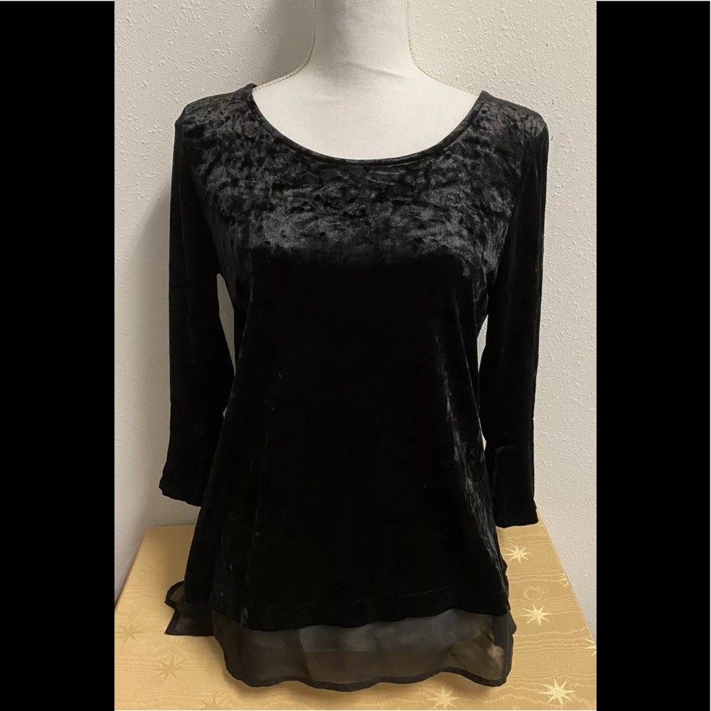 Women's NY Collection Women's Velvet Top Small